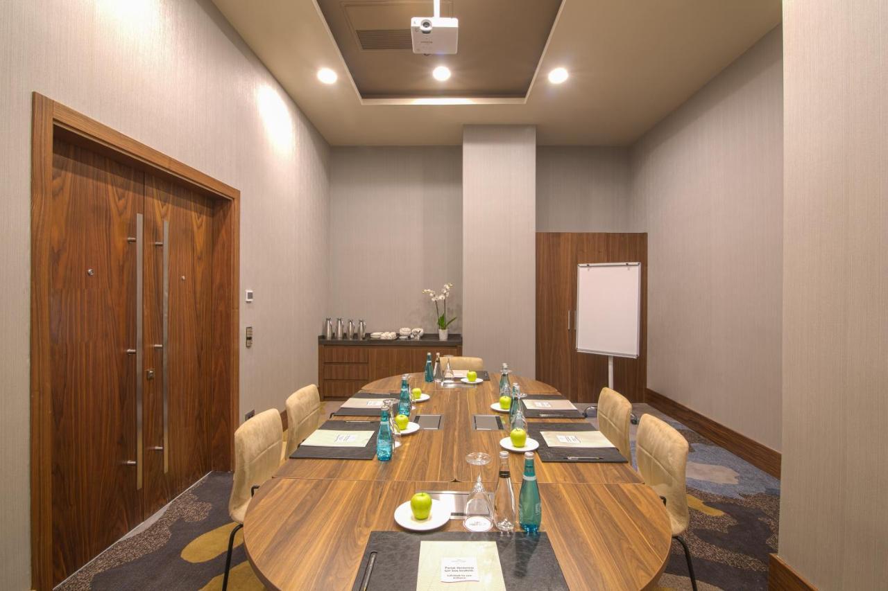 Crowne Plaza Cappadocia - Nevsehir By Ihg Hotel Екстериор снимка