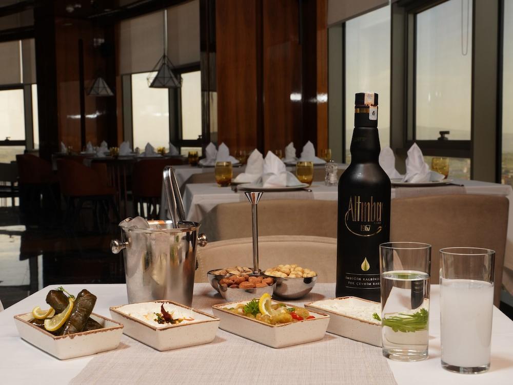 Crowne Plaza Cappadocia - Nevsehir By Ihg Hotel Екстериор снимка