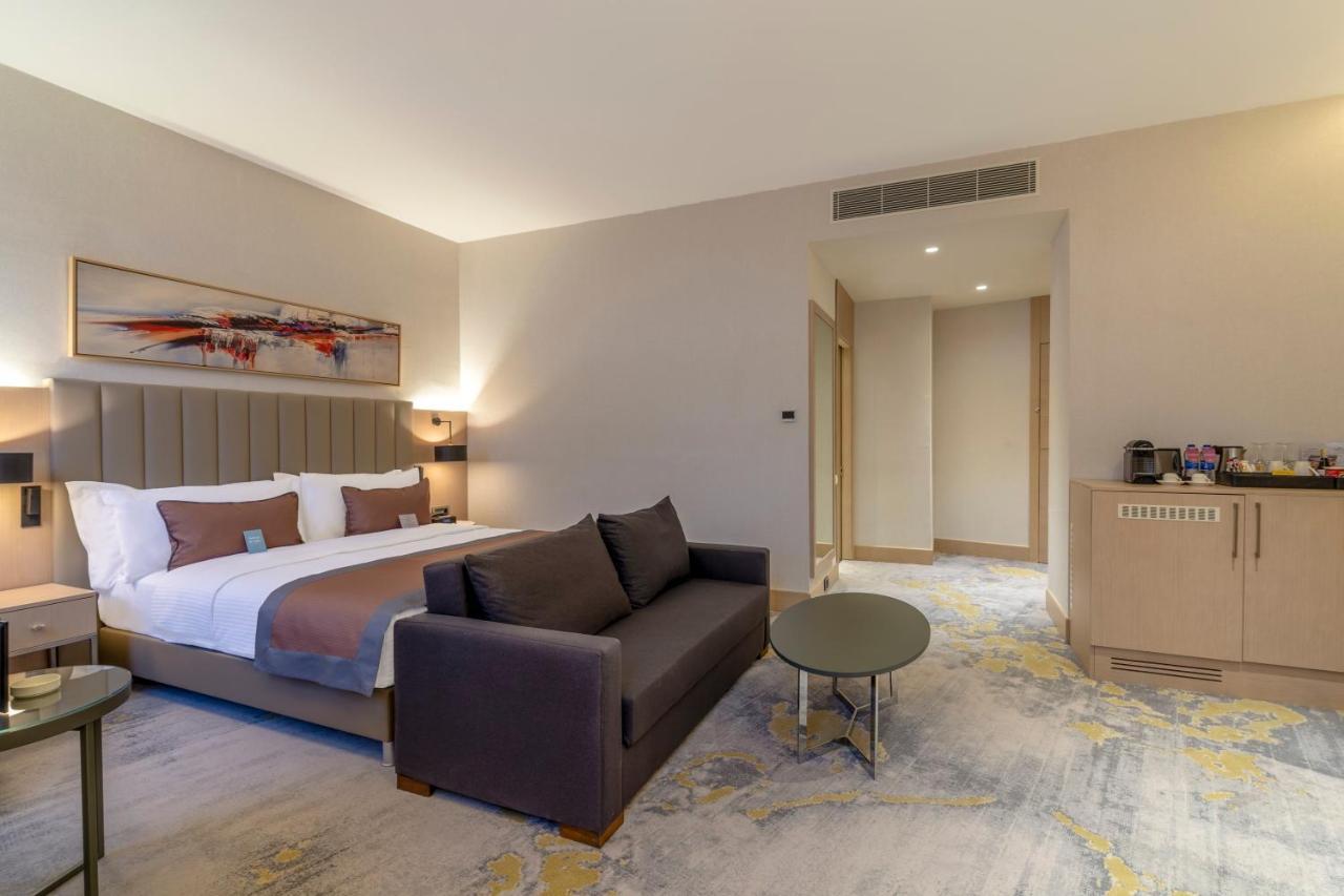 Crowne Plaza Cappadocia - Nevsehir By Ihg Hotel Екстериор снимка